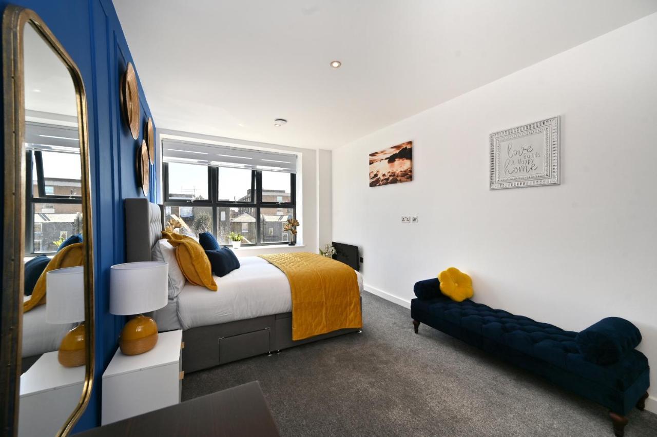 Spacious Designer 2Br Executive Apt, Near Beach & Marina, Central Location Рамсгейт Екстериор снимка
