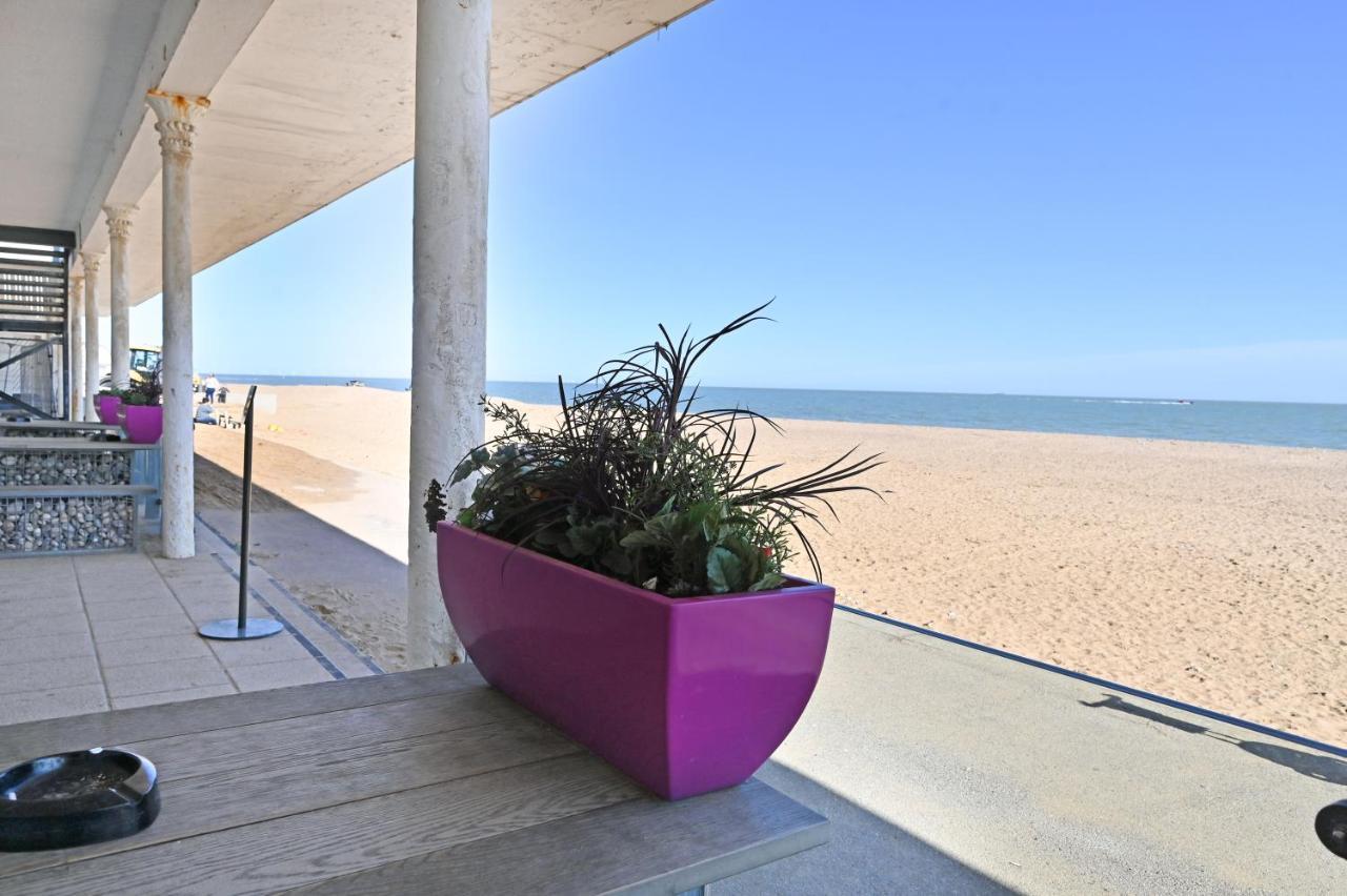 Spacious Designer 2Br Executive Apt, Near Beach & Marina, Central Location Рамсгейт Екстериор снимка