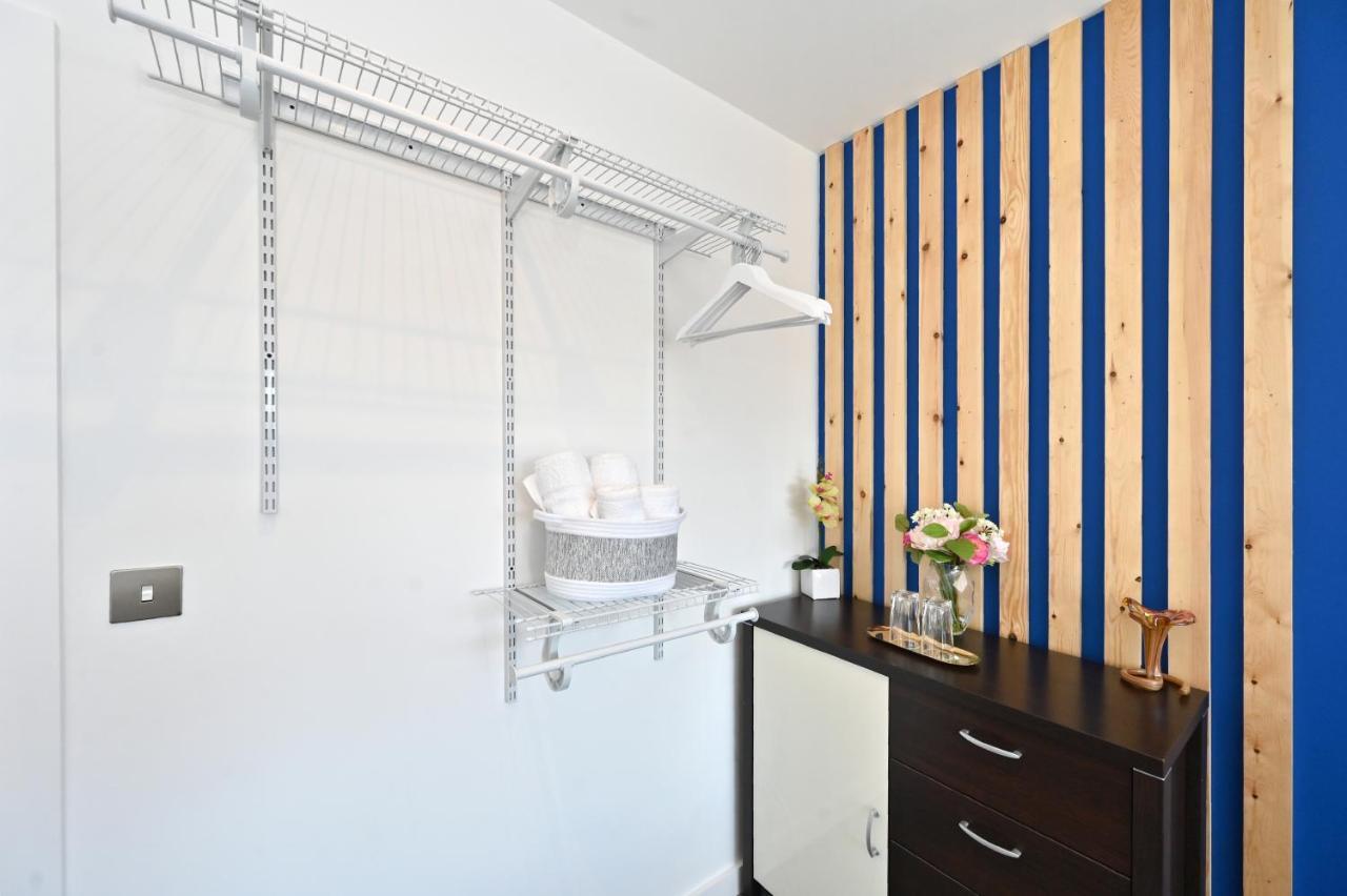 Spacious Designer 2Br Executive Apt, Near Beach & Marina, Central Location Рамсгейт Екстериор снимка