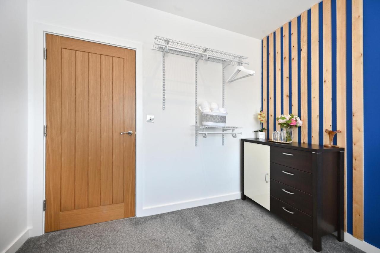 Spacious Designer 2Br Executive Apt, Near Beach & Marina, Central Location Рамсгейт Екстериор снимка