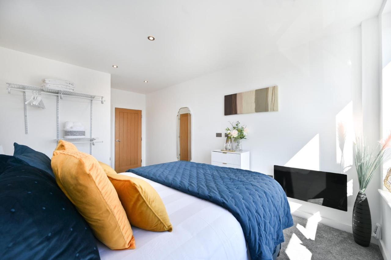 Spacious Designer 2Br Executive Apt, Near Beach & Marina, Central Location Рамсгейт Екстериор снимка